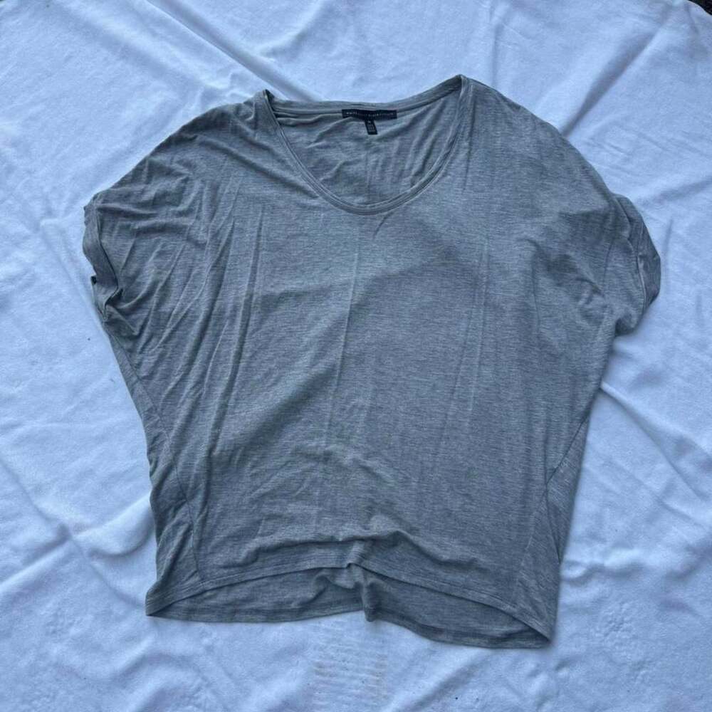 White House Black Market Gray Cropped Tee Size M Dolman Sleeve